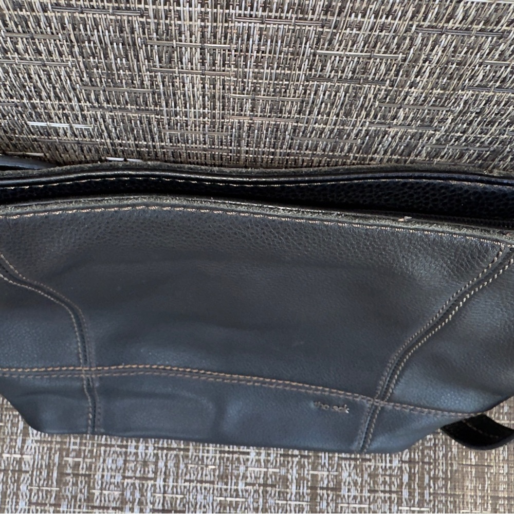 The Sak De Young Crossbody Bag-Black. Genuine Leather. - Picture 9 of 15